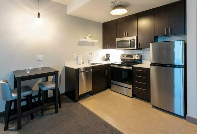 キングサイズベッドのスイートルーム, Residence Inn Minneapolis Maple Grove/arbor Lakes