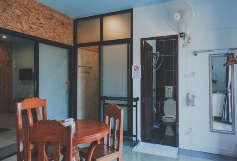اتاق لوکس خانوادگی, Chill Vibe Hostel