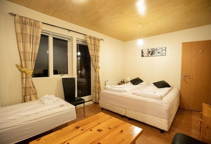 اتاق خانوادگی, Litlabjarg Guesthouse