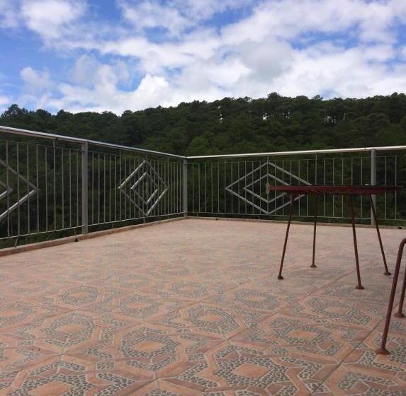 패밀리 룸, Banga An Bnb And Coffee House