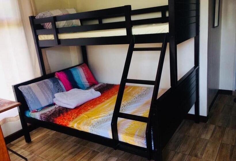 패밀리 룸, Banga An Bnb And Coffee House