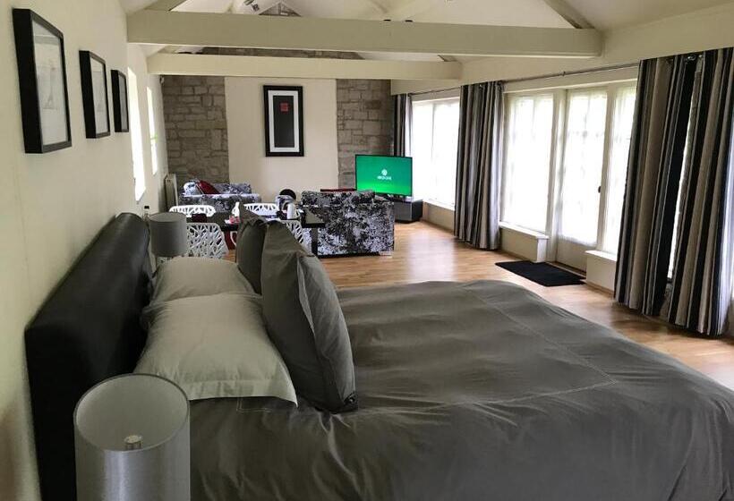 جناح ديلوكس, Hemples Lodge