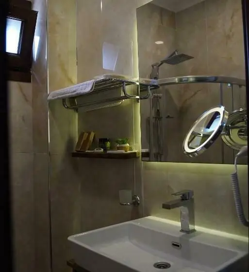 اتاق استاندارد یک نفره با چشم‌انداز دریا, Room 23