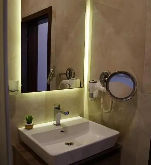 اتاق استاندارد با چشم‌انداز دریا, Room 23