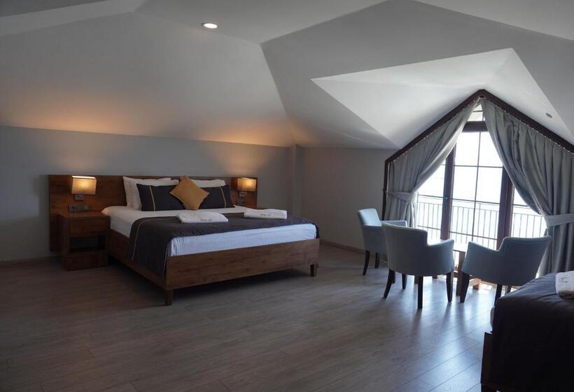 اتاق خانوادگی با چشمانداز دریا, Room 23