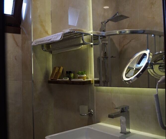 اتاق اکونومی, Room 23