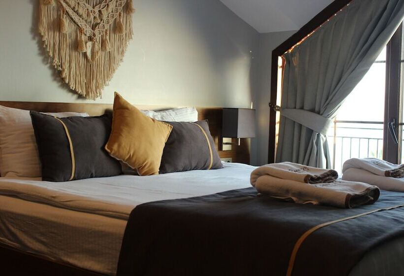 اتاق لوکس با چشمانداز دریا, Room 23