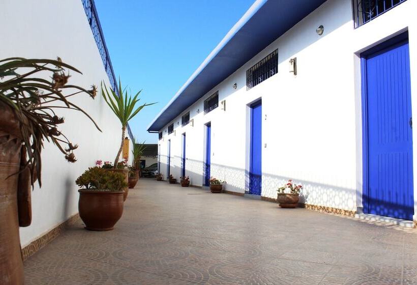 تختخواب در اتاق مشترک, Surf Safari Morocco   Hostel