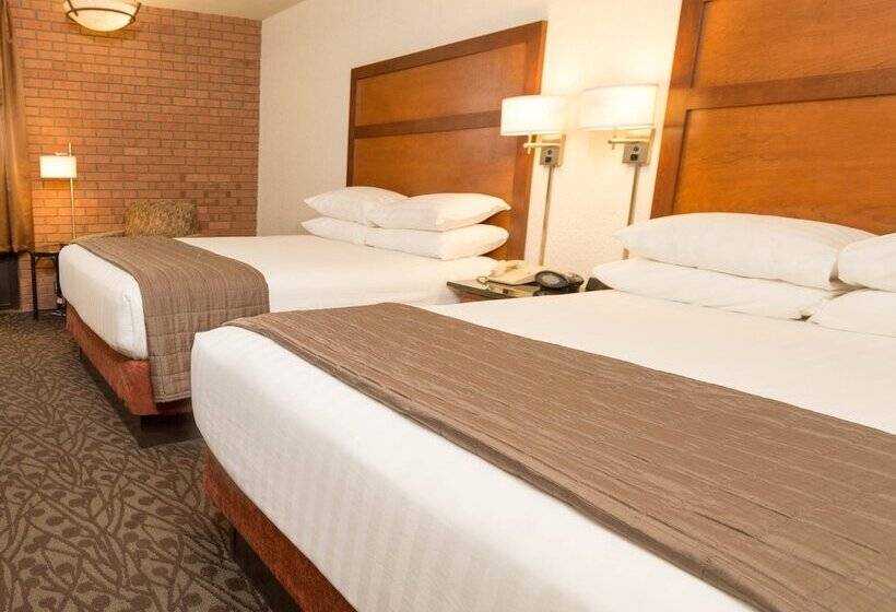 Люкс, Drury Inn & Suites Frankenmuth