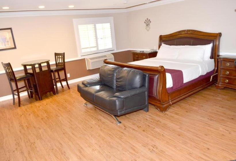 스탠다드 룸 킹사이즈 침대, Dynasty Suites