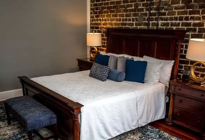デラックスルーム, East Bay Inn, Historic Inns Of Savannah Collection