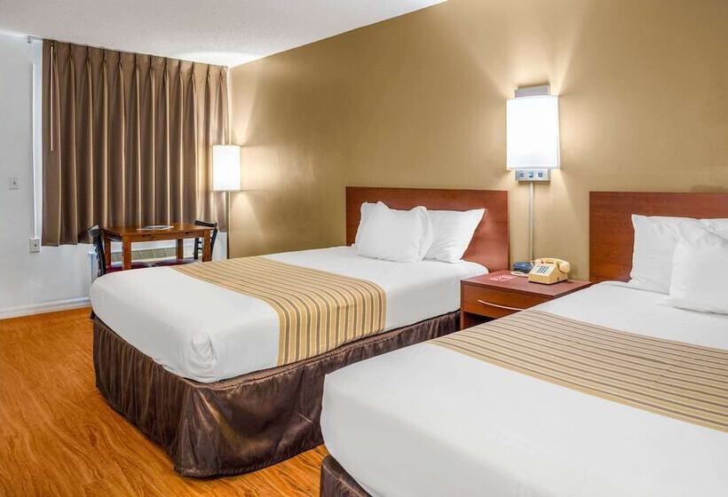 Номер Стандарт 2 Двуспальные Кровати, Econo Lodge