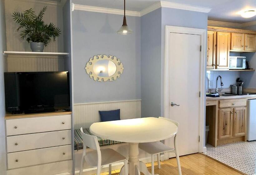 套房, The Edgewater