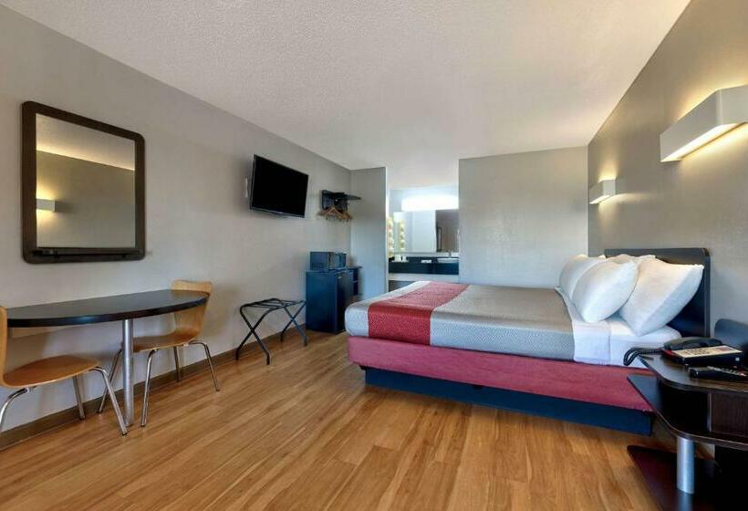 غرفة قياسية سرير كينج, Motel 6cookeville, Tn