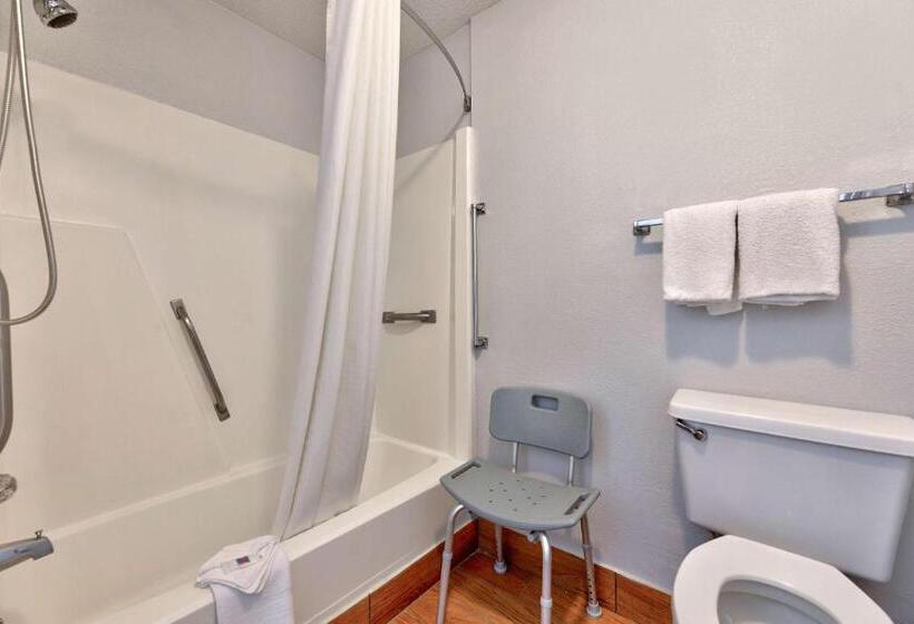 غرفة قياسية لذوى الاحتياجات الخاصة, Motel 6cookeville, Tn