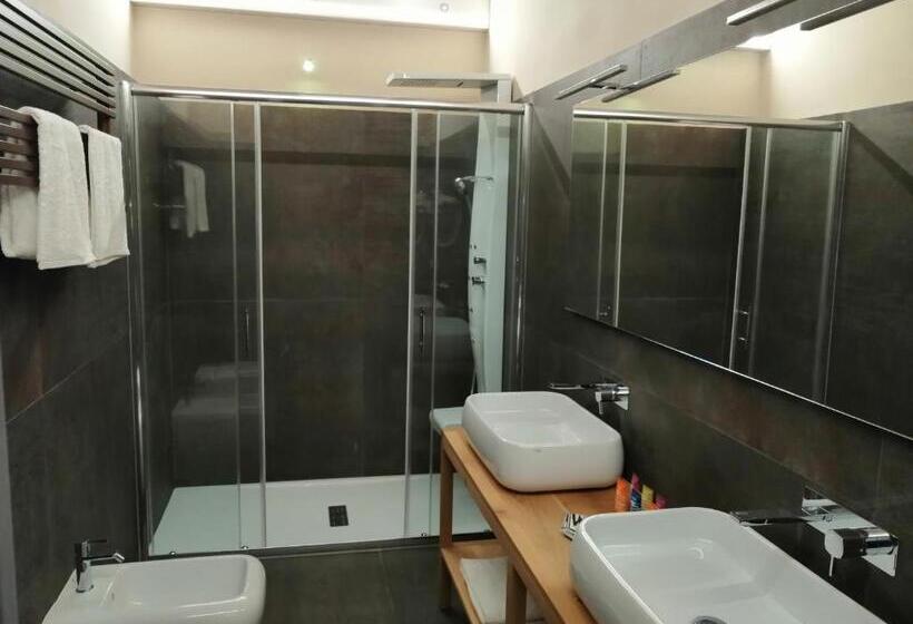 Полулюкс, Ballium Luxury Relais