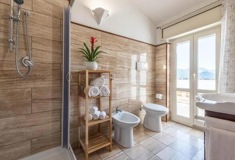 Standard Kolmen Hengen Huone, Bed And Breakfast Dorgali