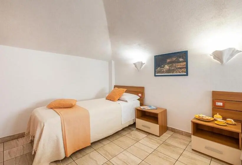 Standard Kolmen Hengen Huone, Bed And Breakfast Dorgali