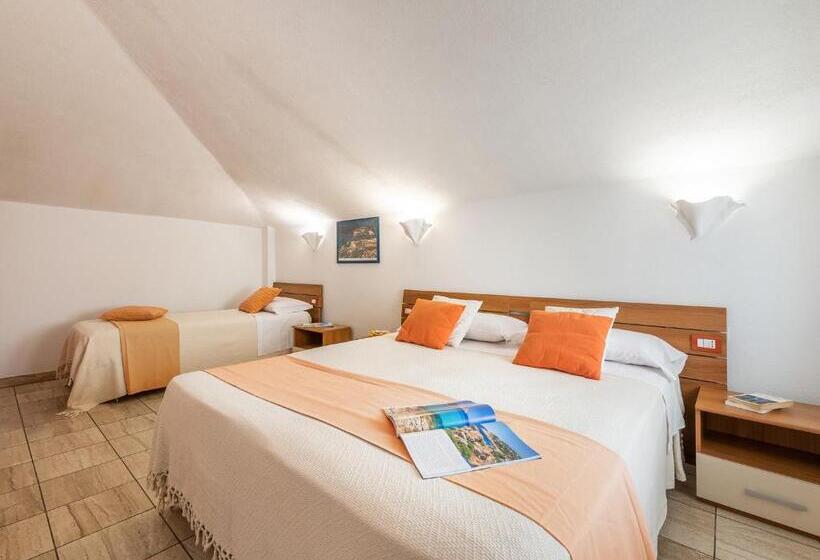 חדר סטנדרט לשלושה, Bed And Breakfast Dorgali