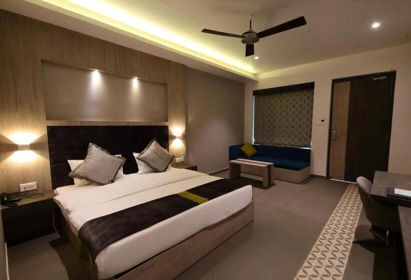 اتاق استاندارد با چشم‌انداز باغ, Kingston Resort