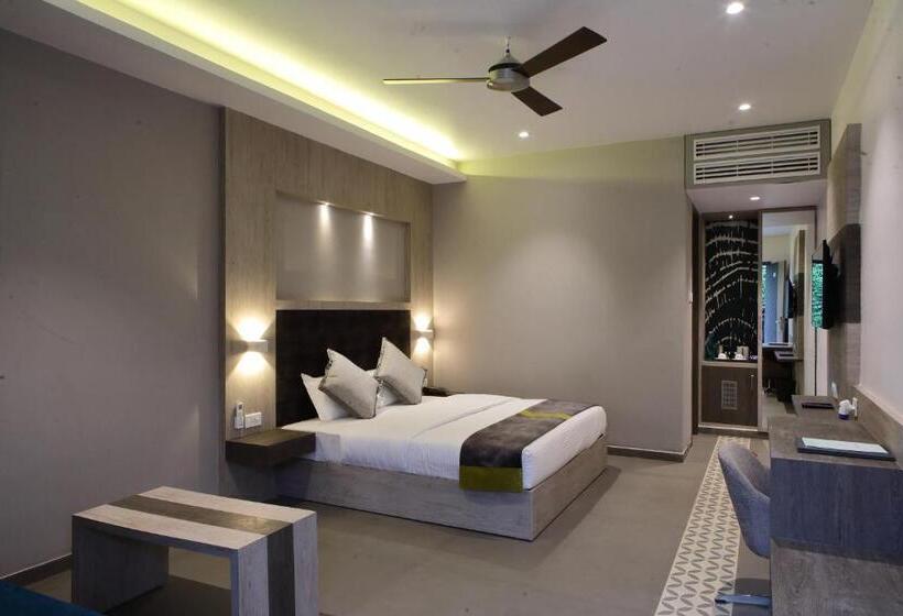 اتاق استاندارد با چشم‌انداز باغ, Kingston Resort