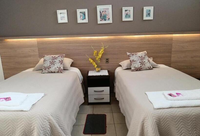 اتاق لوکس, Hospedaje Ajayu Sucre