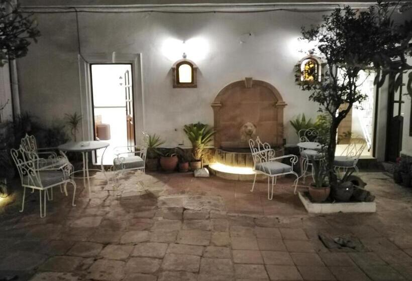 سوییت اجرایی, Hospedaje Ajayu Sucre