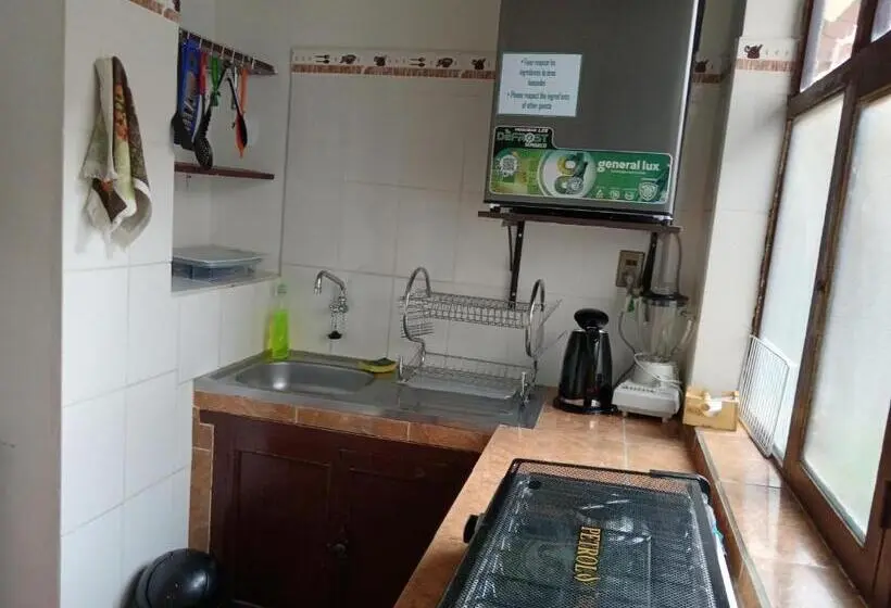 سوییت اجرایی, Hospedaje Ajayu Sucre