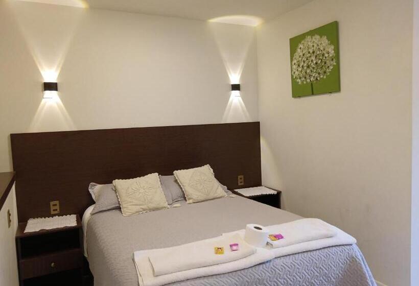 سوییت اجرایی, Hospedaje Ajayu Sucre