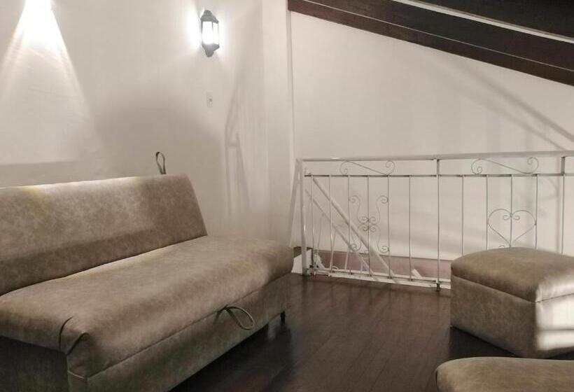 اتاق سوپریور خانوادگی, Hospedaje Ajayu Sucre