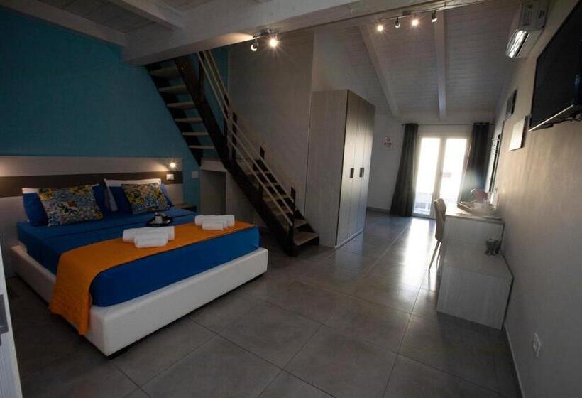 Семейный Номер Deluxe, La Perla Amantea