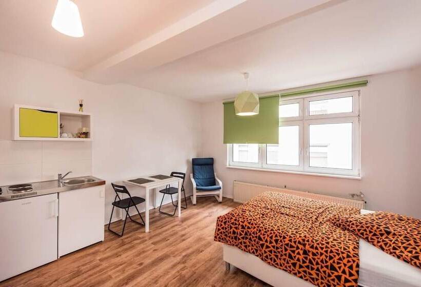 スタンダードルーム, Pension Michelangelo