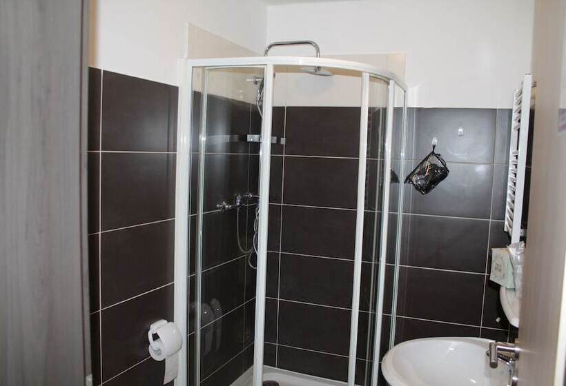 スタンダードルーム, Pension Michelangelo