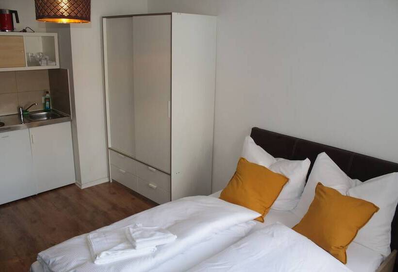 スタンダードルーム, Pension Michelangelo