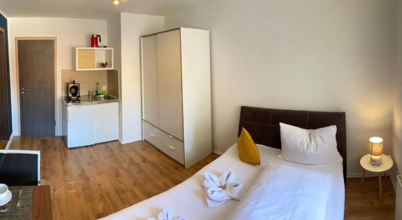 スタンダードルーム, Pension Michelangelo