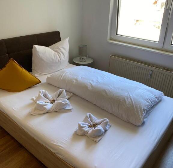 スタンダードルーム, Pension Michelangelo