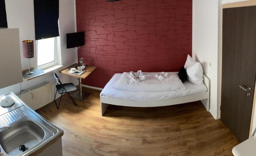 スタンダードシングルルーム, Pension Michelangelo