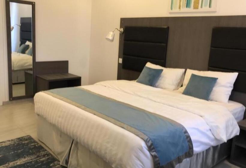 בקתת חדר, Rawaat Ghaym