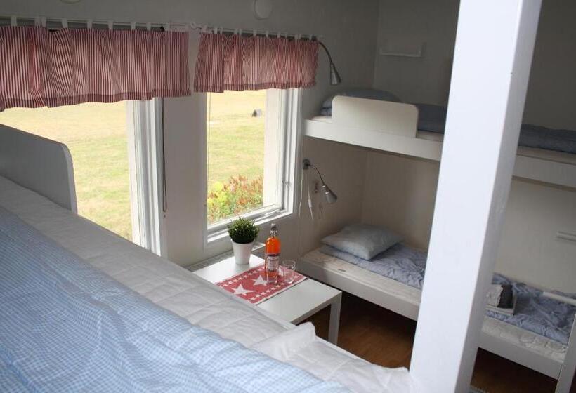 Номер Стандарт Четырехместный Совместный Санузел, Bogesund Slottsvandrarhem