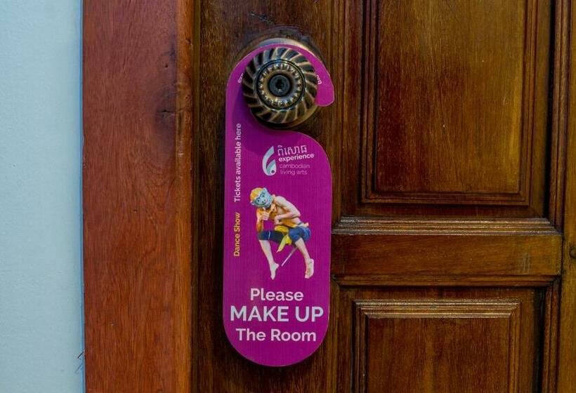 חדר דלוקס עם מרפסת, Poolside Villa