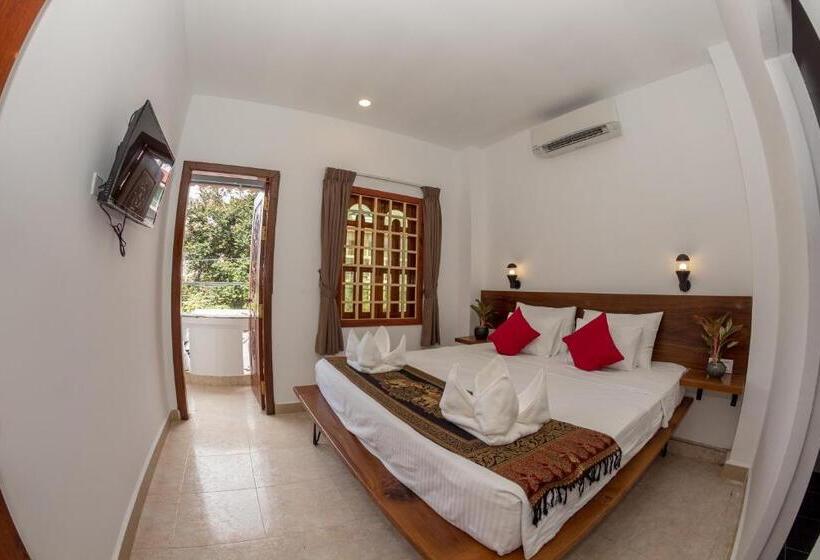 חדר דלוקס עם מרפסת, Poolside Villa