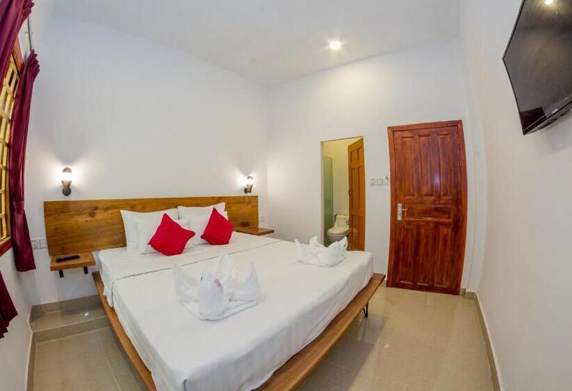 חדר דלוקס עם מרפסת, Poolside Villa