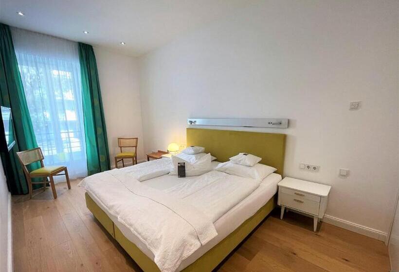 침실 1개 디럭스 아파트, Deluxe Apartments Christina 120 M² Im Design Hotel Vosteen