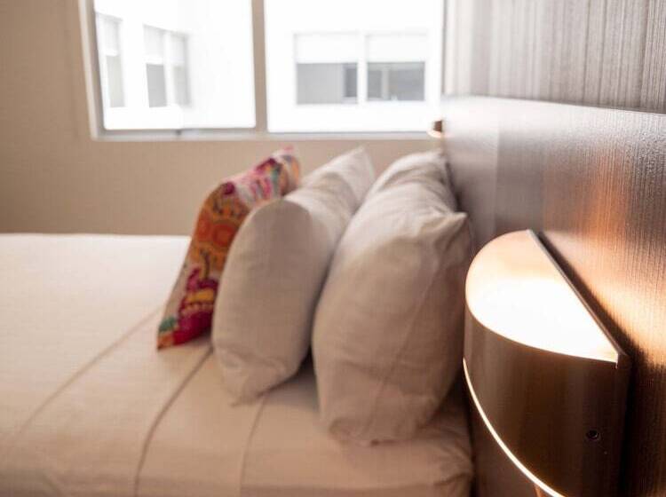 스탠다드 싱글 룸, Britania Crystal Collection