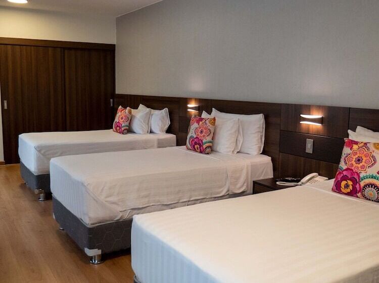 스탠다드 트리플 룸, Britania Crystal Collection