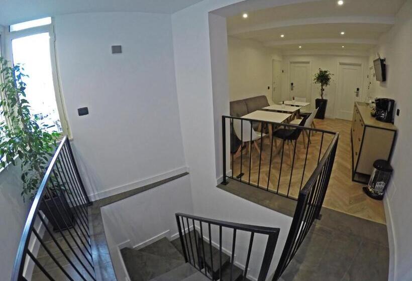 带阳台的豪华间, Prime