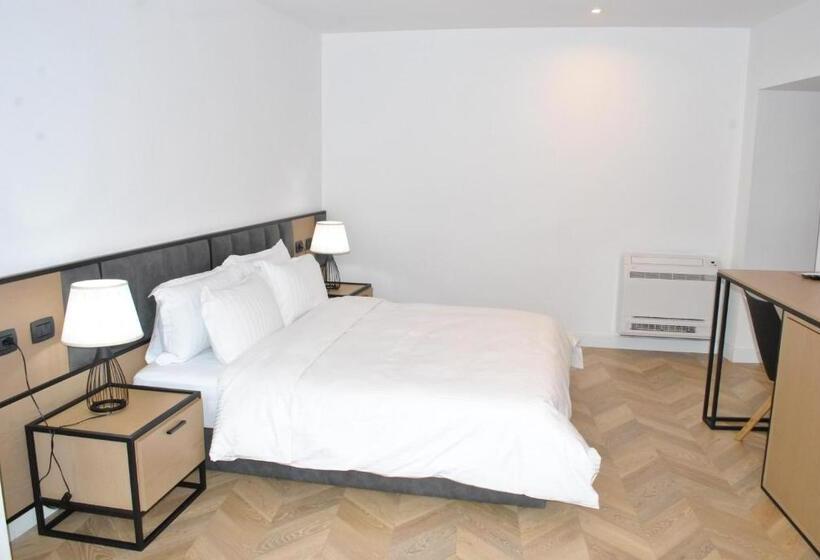 带阳台的豪华间, Prime