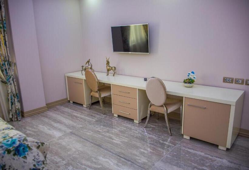 חדר דלוקס לשלושה, Vila Koral