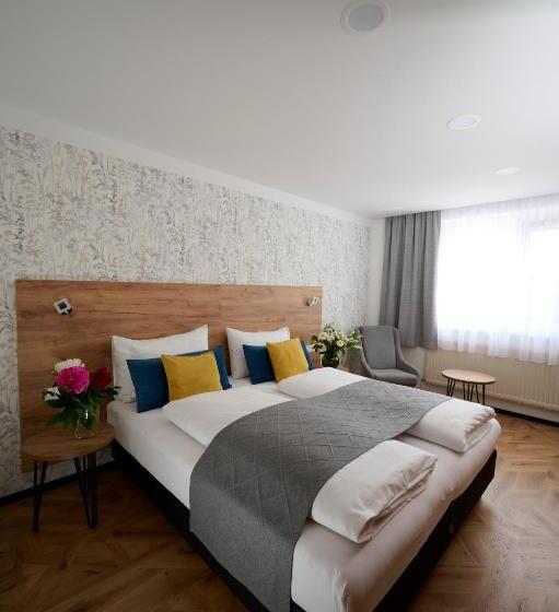 Номер Стандарт Вид на Сад, Laudach Inn