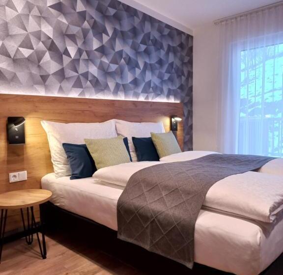 Апартаменты 1 Спальня с Балконом, Laudach Inn